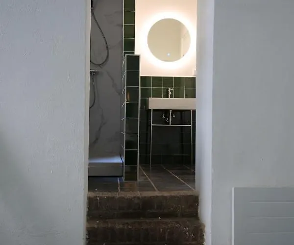 Philipse Aparthotel 3*